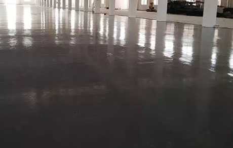 廠房使用環氧地坪漆有哪些好處？如何正確施工？